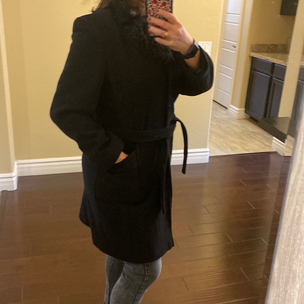 Black womens jacket with faux fur collar - Picture 8 of 9